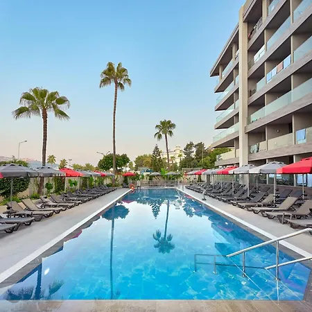 فندق Elysee Rive 4*