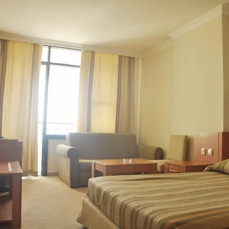 Elysee Rive ألانيا