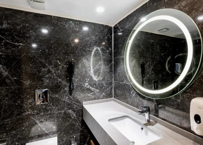 酒店 Elysee Rive 阿拉尼亚