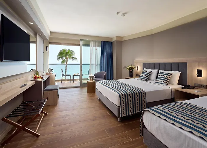 酒店 Elysee Rive 4*